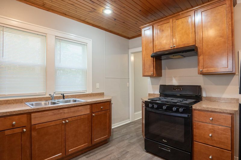 3347 Bryant Ave N, Minneapolis, MN 55412