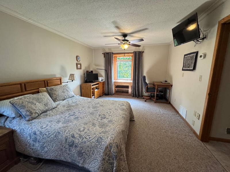 8971 71st St NE, Spicer, MN 56288
