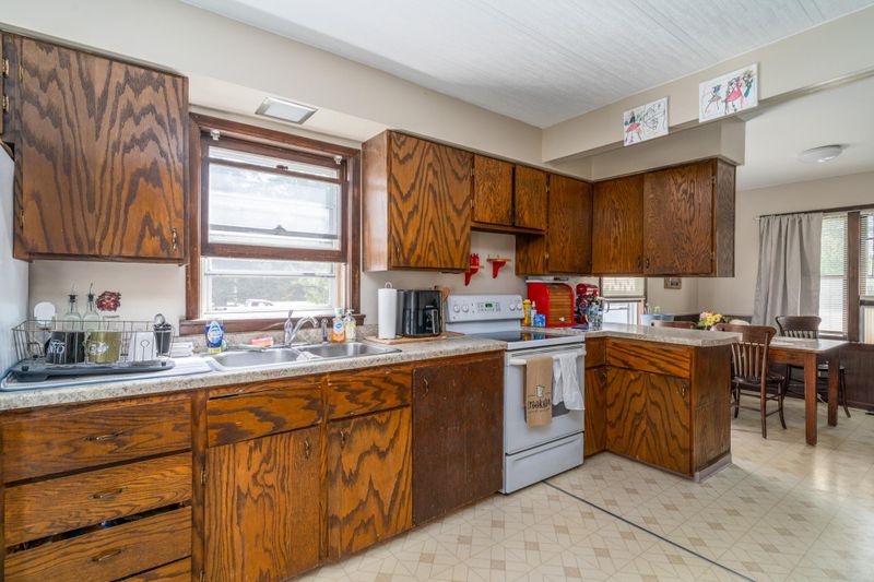 412 Hill Ave, Crookston, MN 56716