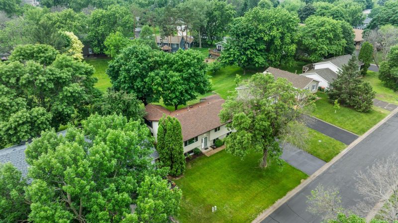 824 96th Ln NE, Blaine, MN 55434