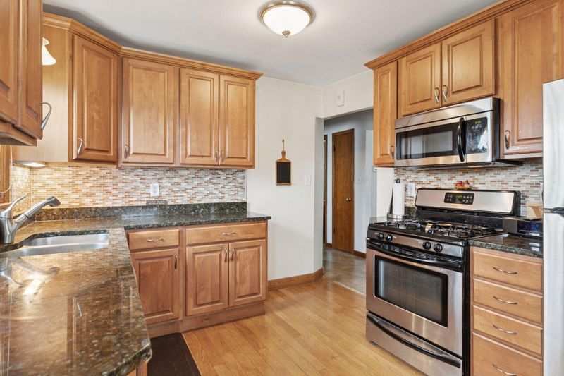 1030 Topping St, Saint Paul, MN 55103