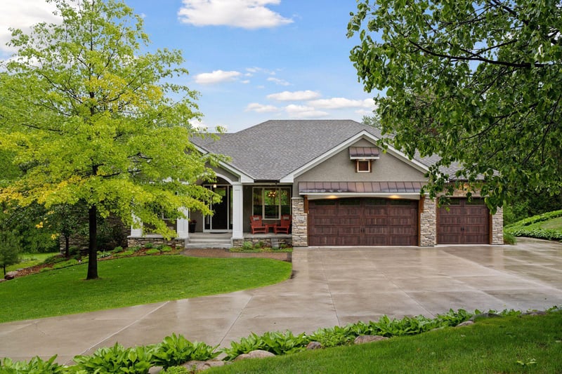 4209 Maple Ln, Minnetonka, MN 55345