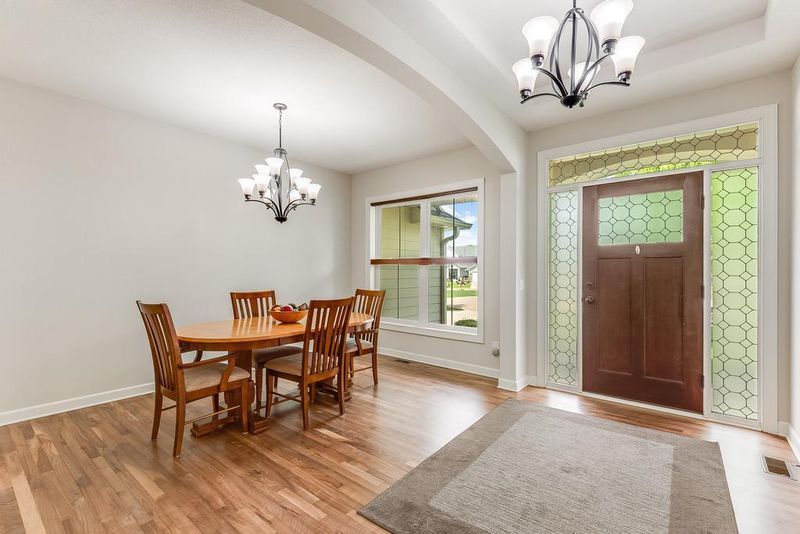 7713 Oxbow Creek Cir N, Brooklyn Park, MN 55445