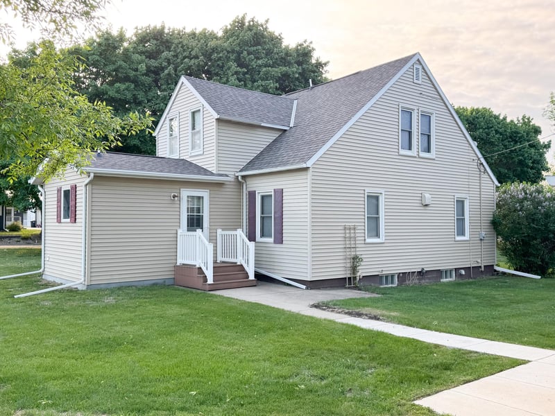 404 5th Ave, Wilmont, MN 56185