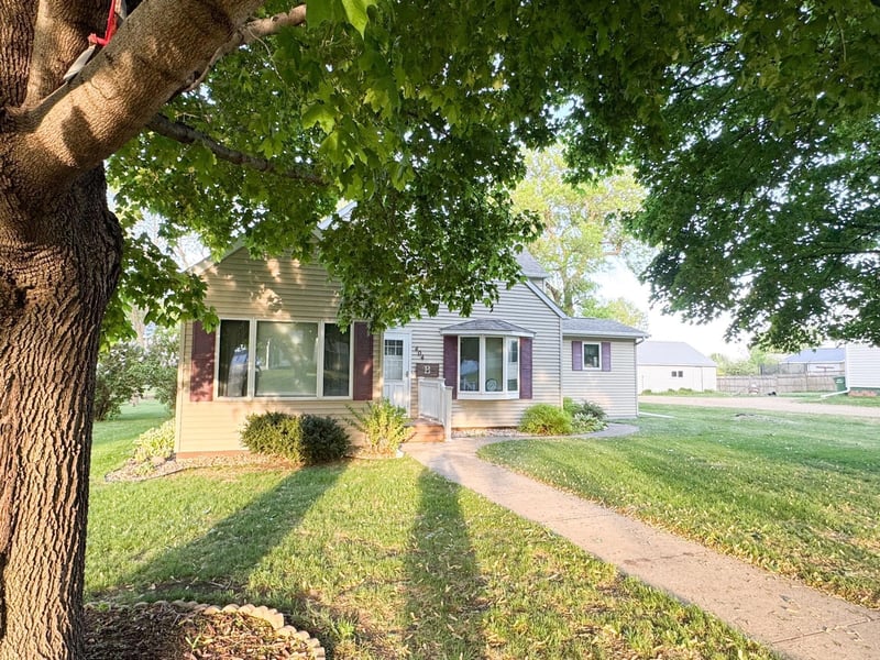 404 5th Ave, Wilmont, MN 56185