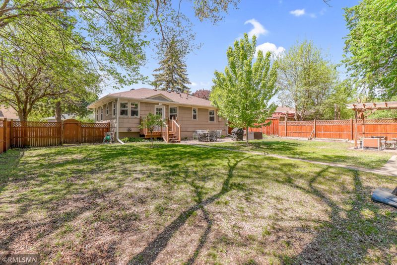 3625 19th Ave S, Minneapolis, MN 55407