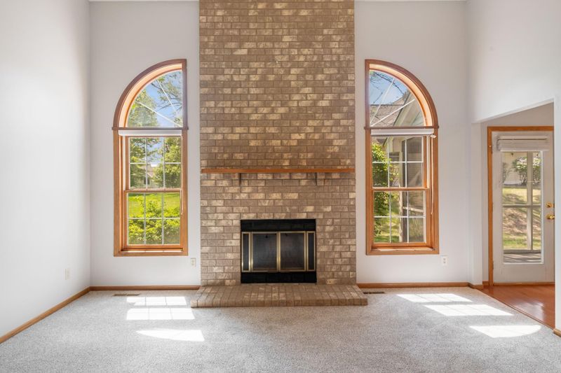 11039 Oregon Curve, Bloomington, MN 55438