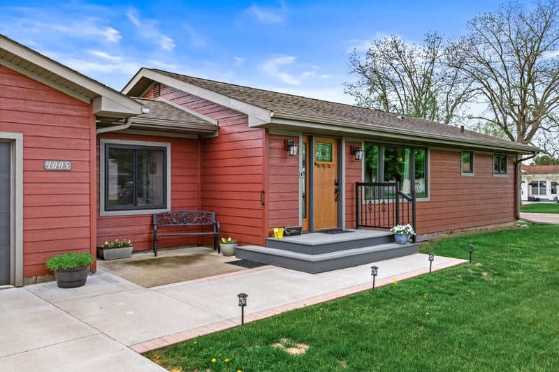 1005 Pleasant Ave, Arcadia, WI 54612