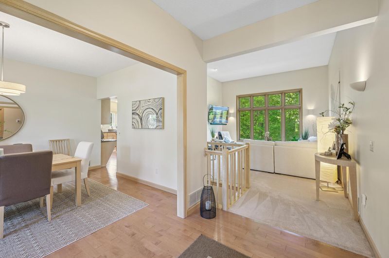 1059 Bluff Ps S, Chaska, MN 55318