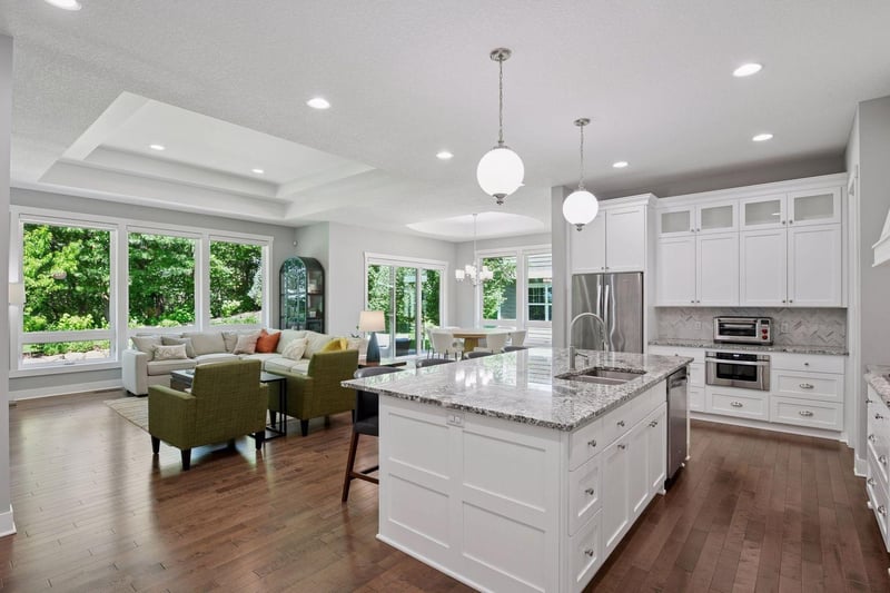 6300 Montee Dr, Eden Prairie, MN 55344