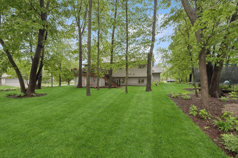 5101 201st St N, Forest Lake, MN 55025