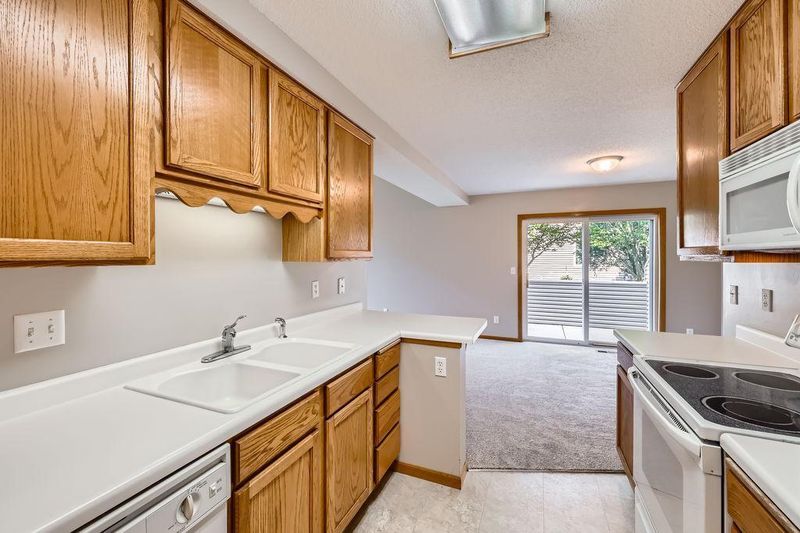 7293 Savanna Ct, Lino Lakes, MN 55014