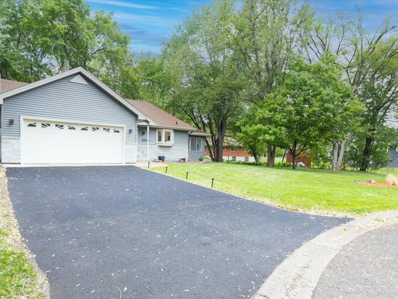 4705 Karen Cir, Minnetonka, MN 55343