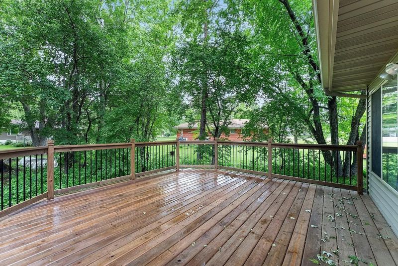 4705 Karen Cir, Minnetonka, MN 55343