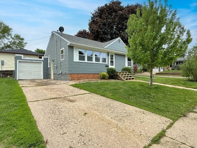 306 Blinkman St, Fairmont, MN 56031