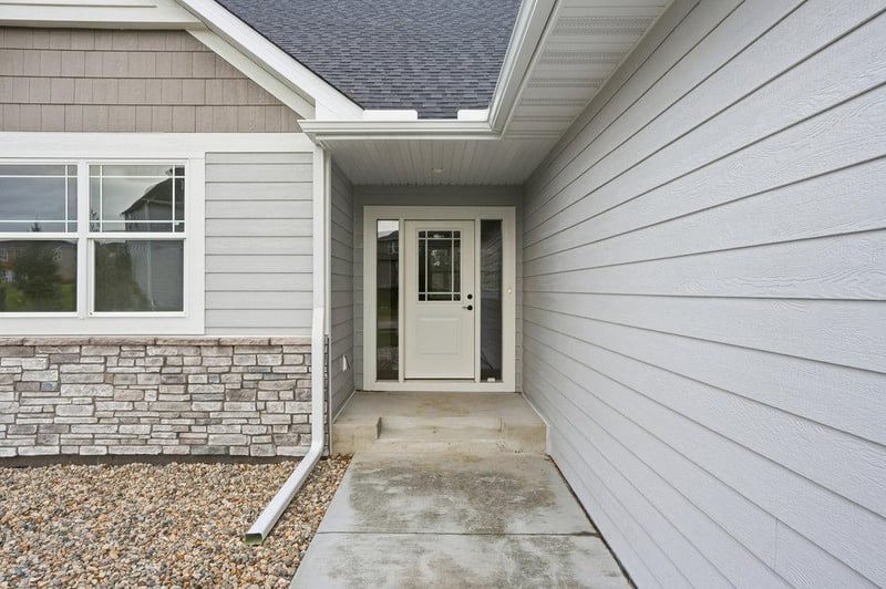 15587 Hampshire Ave S, Savage, MN 55378