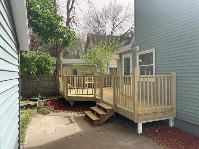 408 13th St NE, Austin, MN 55912
