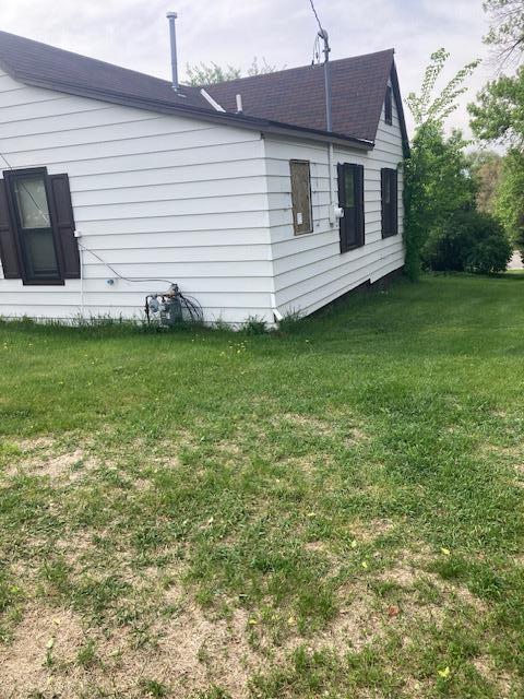 610 E 7th St, Starbuck, MN 56381