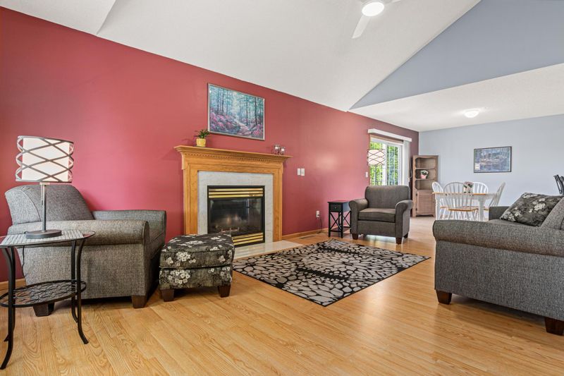 6841 Benton Cir, Inver Grove Heights, MN 55076