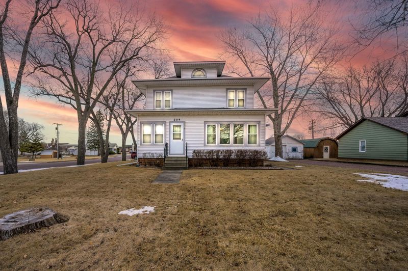 204 S Judson St, Northrop, MN 56031