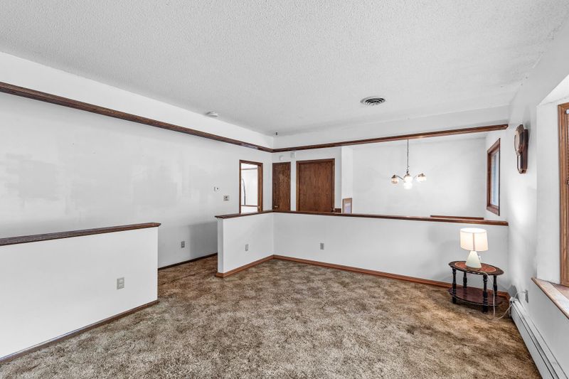 25 67th Way NE, Fridley, MN 55432