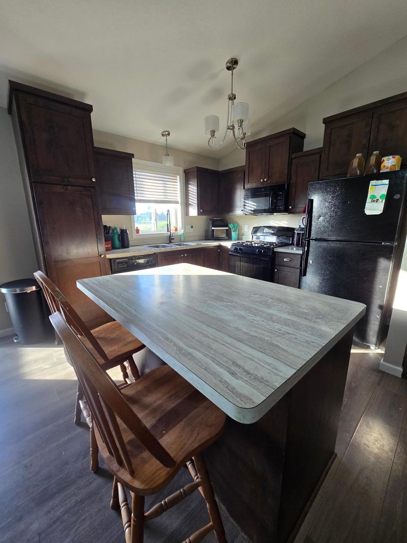 920 Nelson Ave, Mora, MN 55051