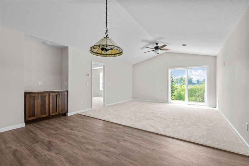 712 Cherrywood Ln NE, Isanti, MN 55040