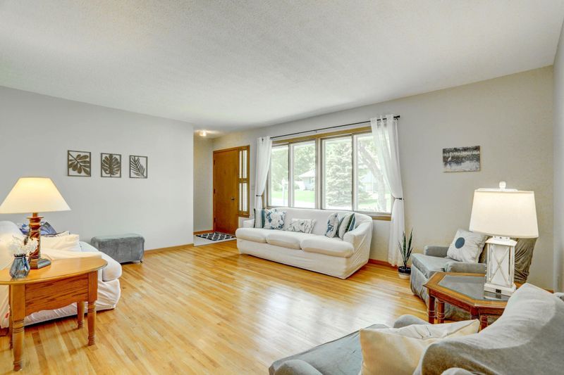 8137 Vincent Ave S, Bloomington, MN 55431