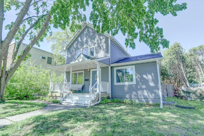 2714 18th Ave S, Minneapolis, MN 55407