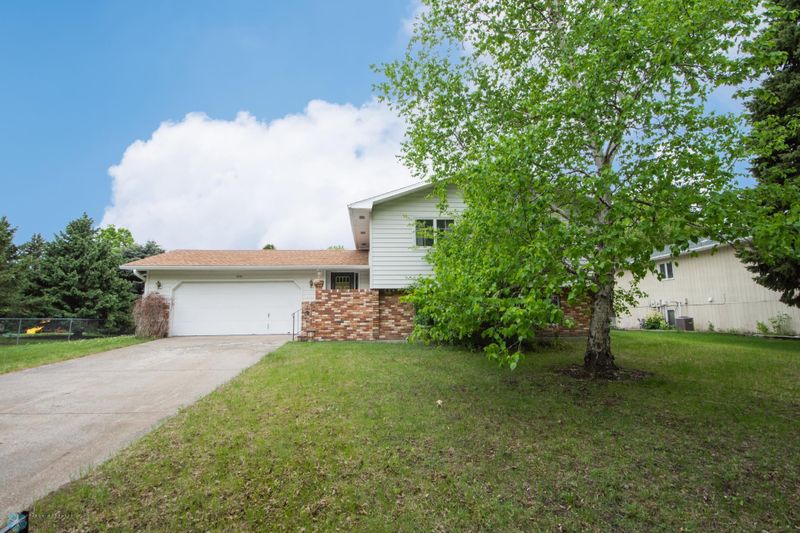 3713 4th St S, Moorhead, MN 56560
