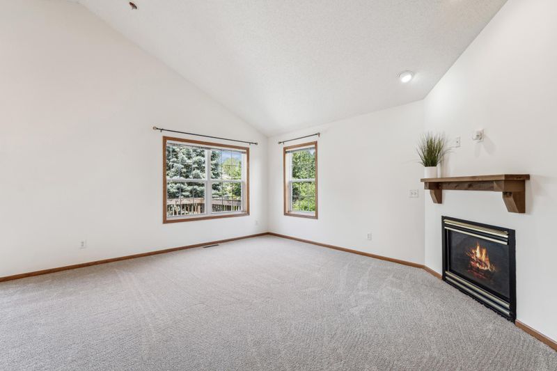7379 Devin Ln, Shakopee, MN 55379