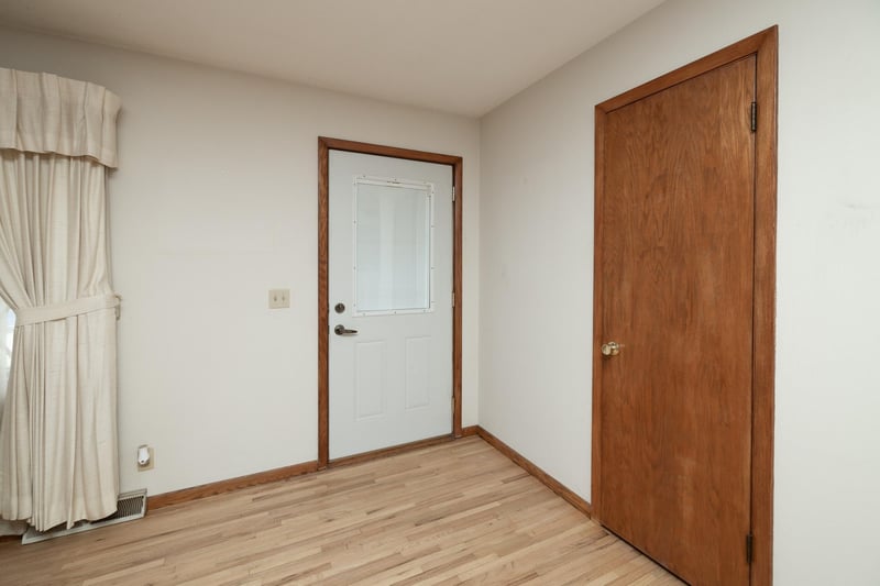 110 Vine St N, Prescott, WI 54021