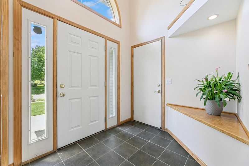 13797 Widgeon Ln, Rogers, MN 55374