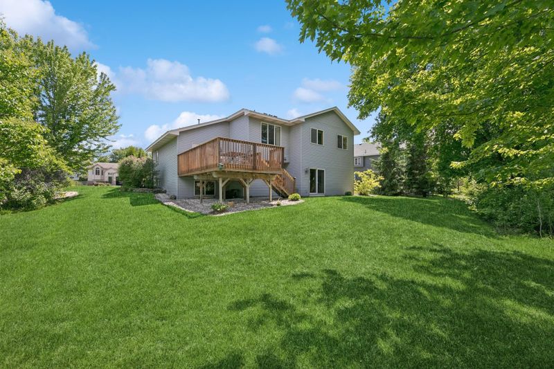 13797 Widgeon Ln, Rogers, MN 55374