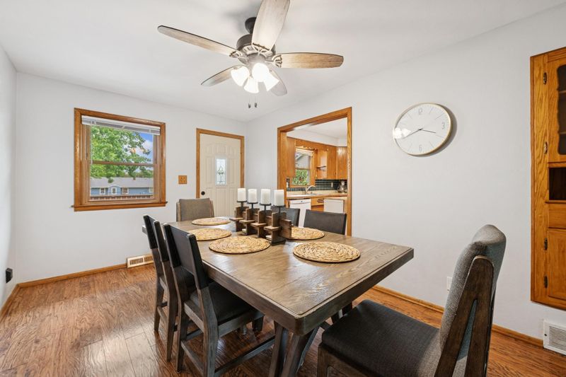 621 Irving Ave NW, Elk River, MN 55330
