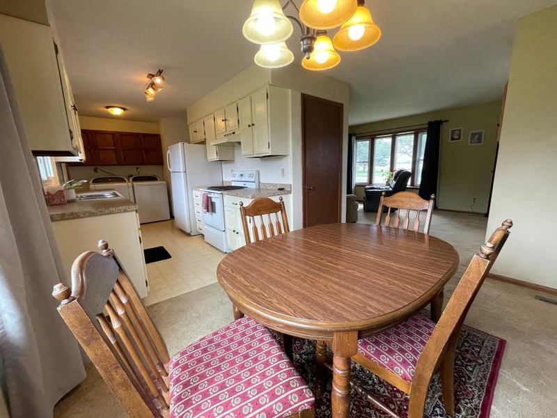 402 Park St, Ostrander, MN 55961