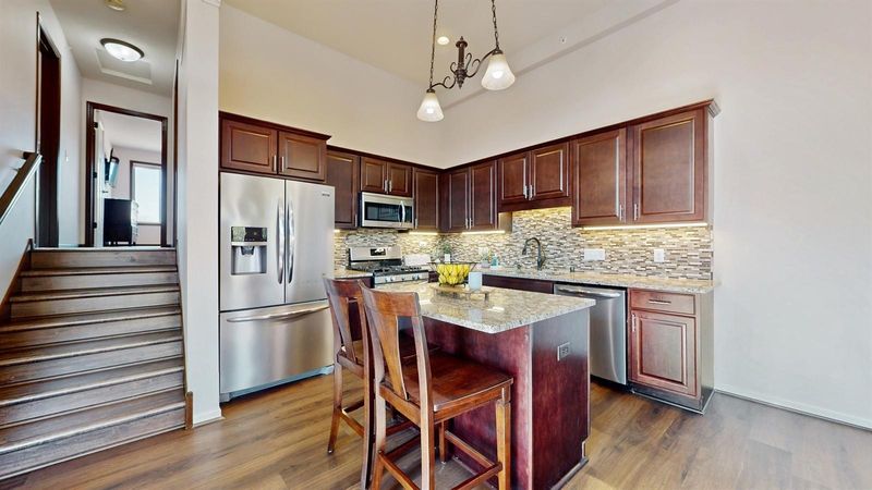2762 134th St W, Rosemount, MN 55068