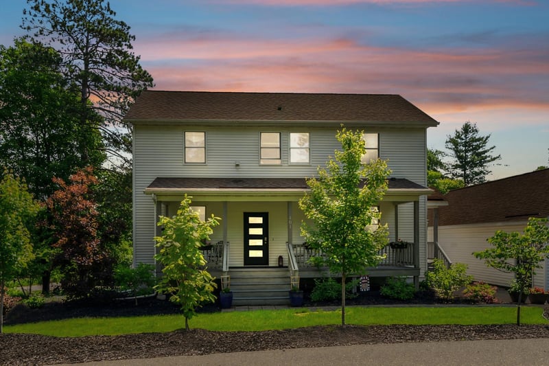 401 Holmes St, Marine On Saint Croix, MN 55047