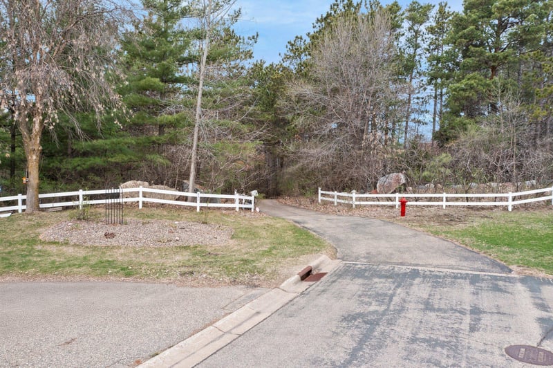 9322 Hillsboro, Savage, MN 55378