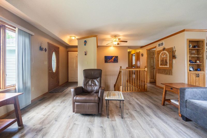 3728 Strathmore Ln SE, Rochester, MN 55904