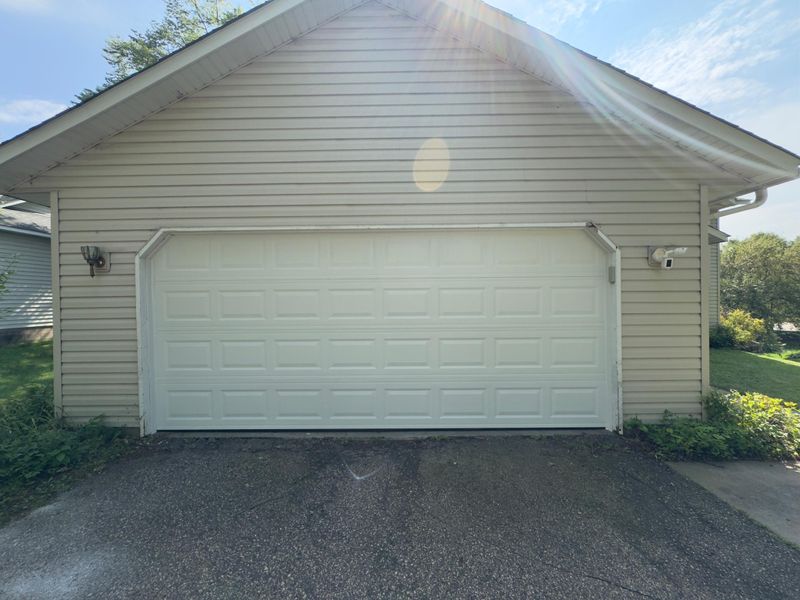 9013 91st St S, Cottage Grove, MN 55016