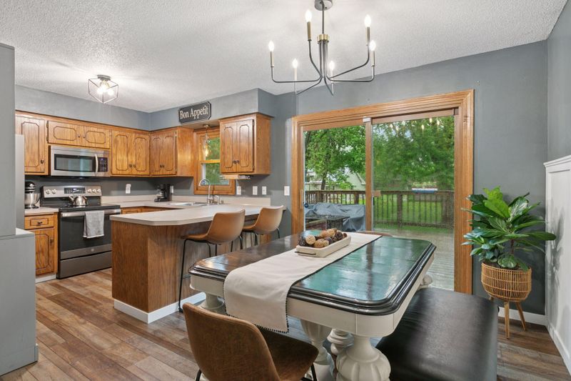 1699 Ridgewood Ave, White Bear Twp, MN 55110