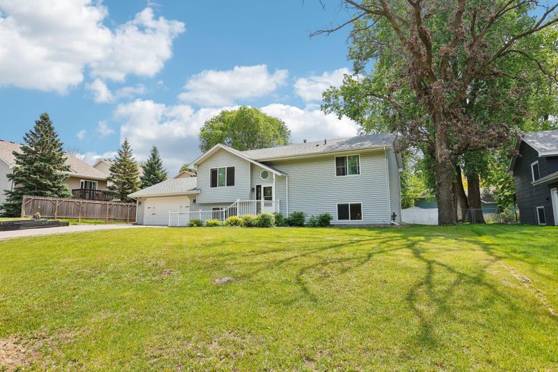 1650 132nd Ave NW, Coon Rapids, MN 55448