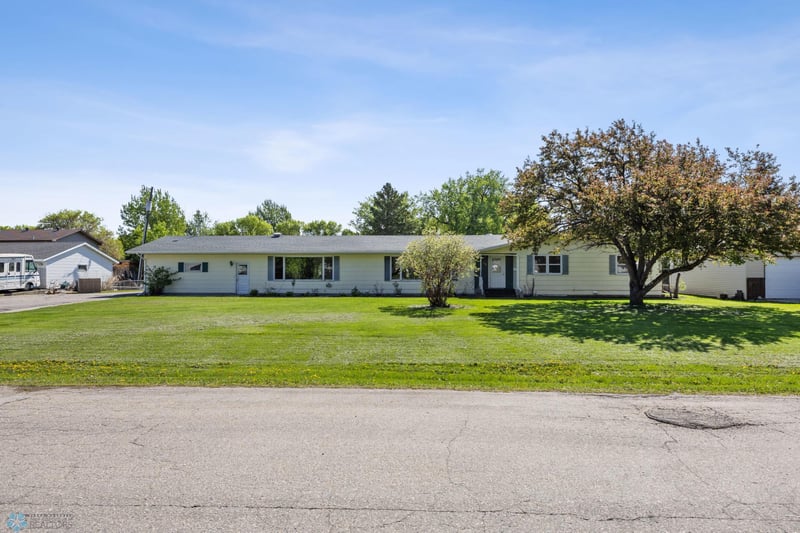 118 Eglon Ave SE, Glyndon, MN 56547