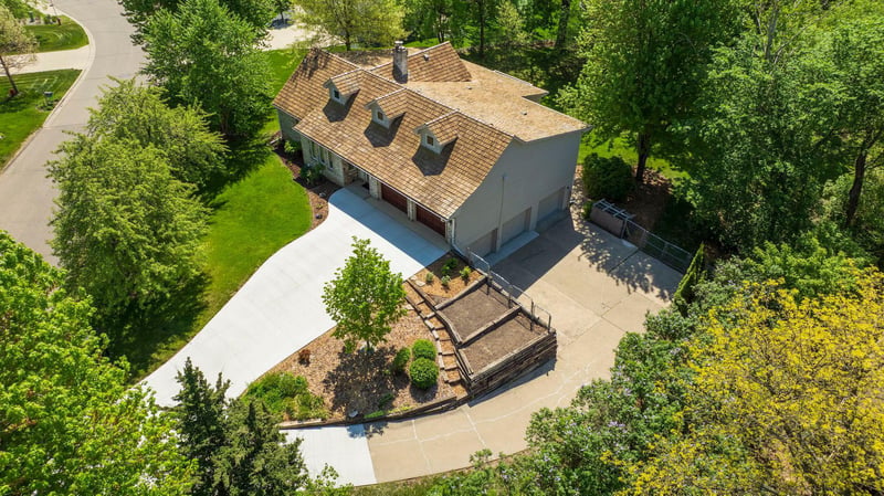 15575 Ranchview Ct, Wayzata, MN 55391