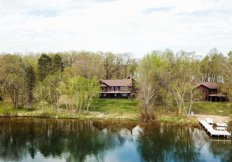 32682 South Bay Ln, Breezy Point, MN 56472