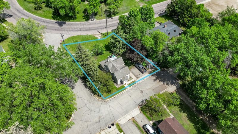 809 Riverside Ct, Fergus Falls, MN 56537