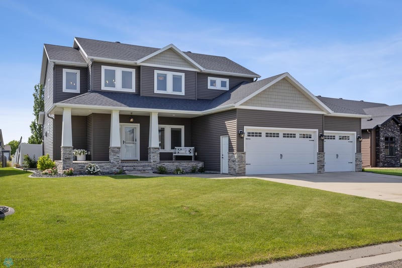 508 13th St NE, Dilworth, MN 56529