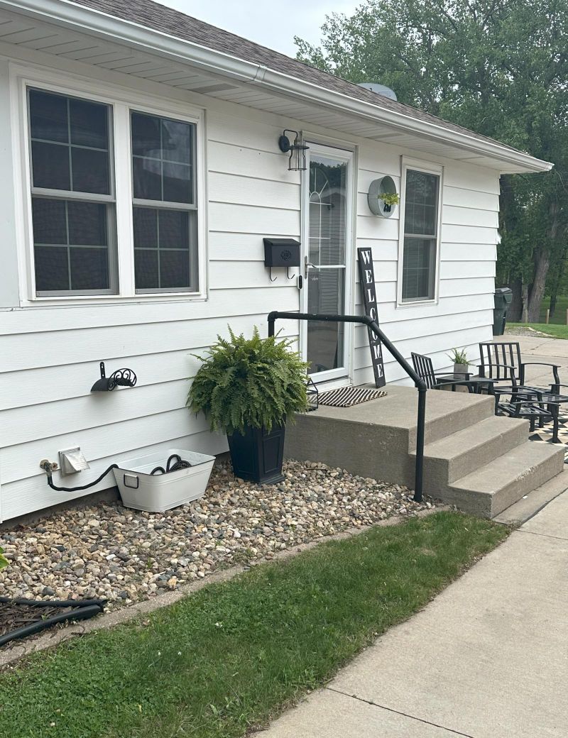 210 3rd St NE, Clara City, MN 56222