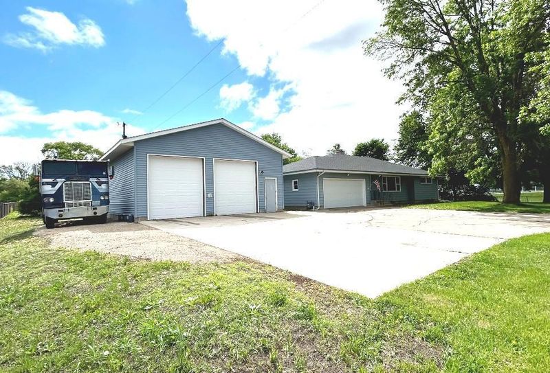 317 Western Ave S, Faribault, MN 55021
